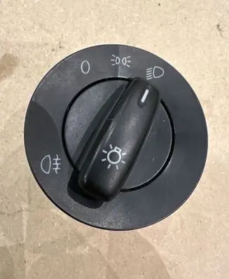 Volkswagen PASSAT B6 Light switch 1K0941431P