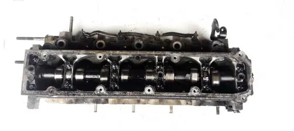 Citroen Xsara Picasso Engine head 9634963010