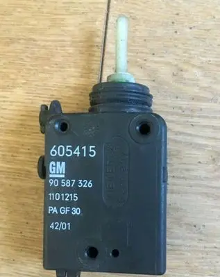 Opel Corsa C Fuel tank cap lock 90587326 1101215 605415