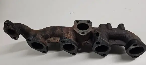 KIA Sorento Exhaust manifold