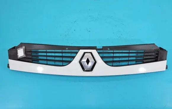 Renault Master II Front bumper upper radiator grill 8200426365 IMPRK1432949