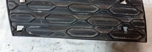Citroen DS3 Front bumper lower grill 9671697477 2004110