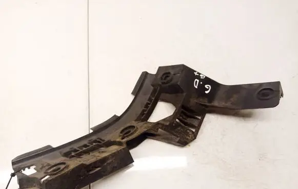 Volkswagen Golf Plus Rear bumper mounting bracket 5M0807376