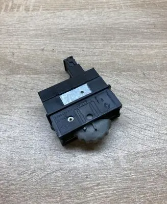 Renault Scenic I Headlight level height control switch 7700436047