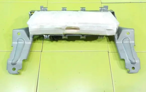 Mitsubishi Outlander Knee airbag 7030A31753