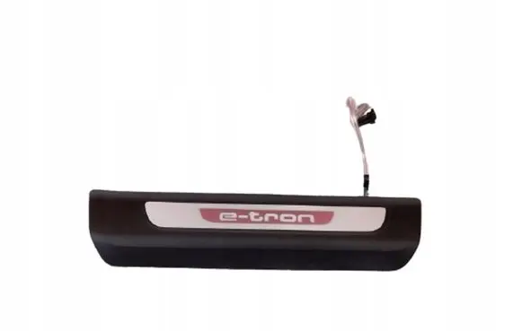 Audi Q7 4M Front sill trim cover 4M0947417A