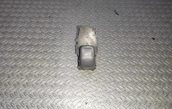 Volvo V70 Electric window control switch 9472275