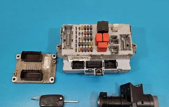 Lancia Ypsilon Engine control unit/module ECU 0261208033 IMPRK1571622