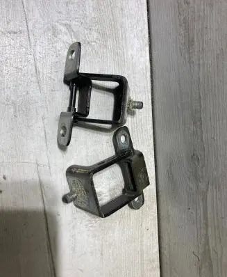 Dacia Sandero III Tailgate/trunk/boot hinge