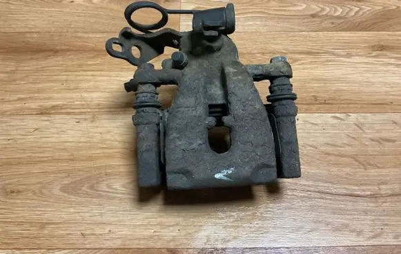 Ford Mondeo MK IV Rear brake caliper 
