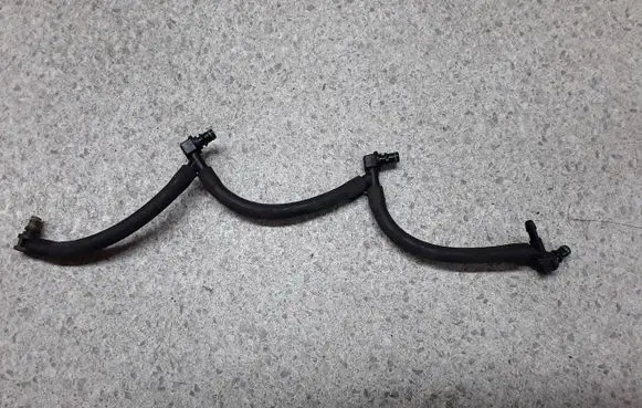Citroen C3 Fuel return line/hose 