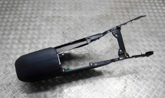 Ford Mustang VI Center console GR3B63045A06CG