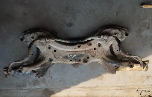 Toyota Corolla Verso AR10 Front subframe