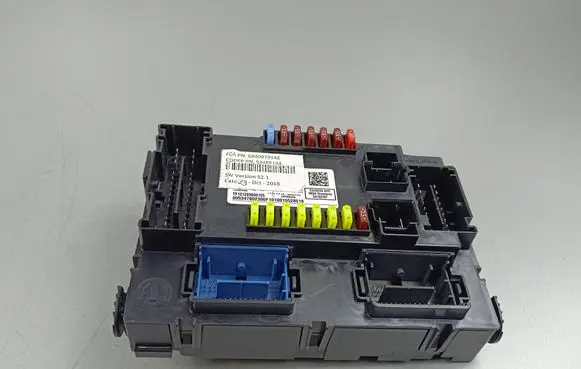 Jeep Compass Fuse module 68409791AE 53482184 TF101285800155