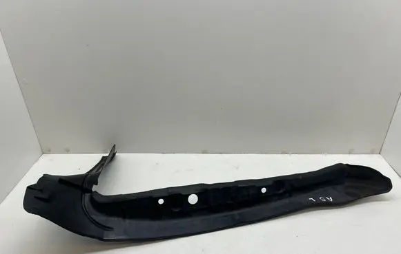 Audi A5 Sportback 8TA Fender end trim 8T0821111A