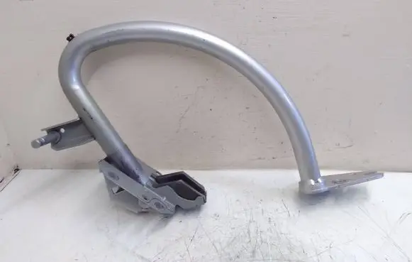 Audi A4 S4 B8 8K Tailgate/trunk/boot hinge 8K5827302F