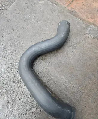 Volvo V70 Engine coolant pipe/hose 08671393