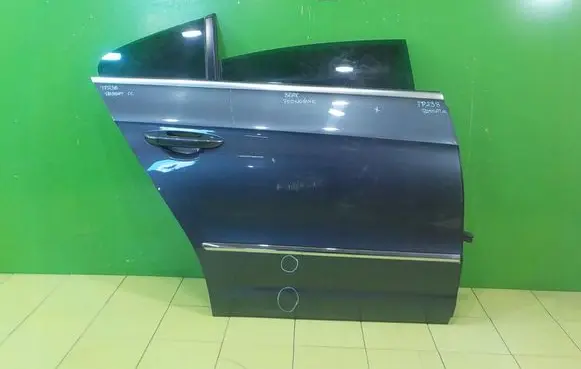 Volkswagen PASSAT CC Rear door TP238