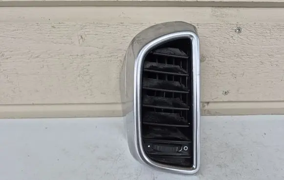 Porsche Cayenne (92A) Rear air vent grill 7P5819203