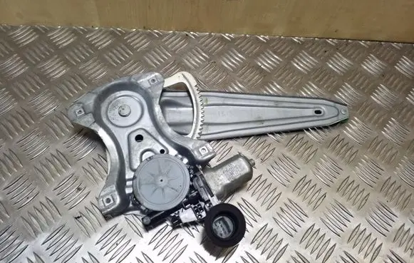 Toyota Auris 150 Rear door window regulator with motor 857200D120