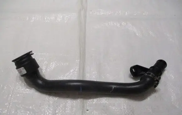 Peugeot 208 I Engine coolant pipe/hose 1351NG