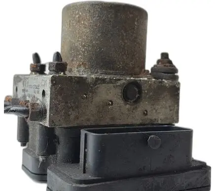 Iveco Daily 4th gen Master brake cylinder 5801815699 0265243239 0265956214