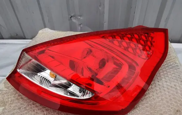 Ford Fiesta Rear/tail lights 13404