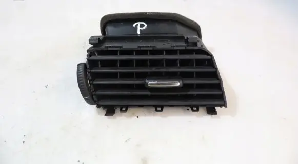 Volkswagen PASSAT B6 Dashboard side air vent grill/cover trim