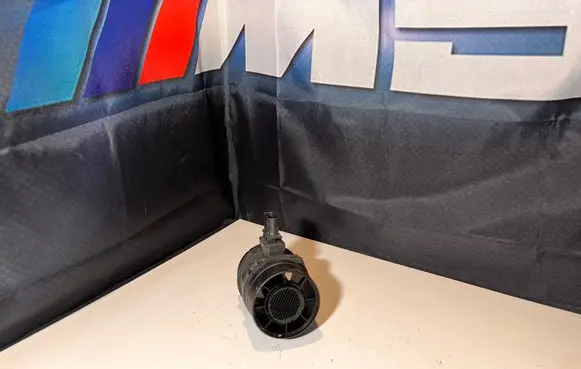 BMW 1 E81 E87 Mass air flow meter 7788743 0281002567