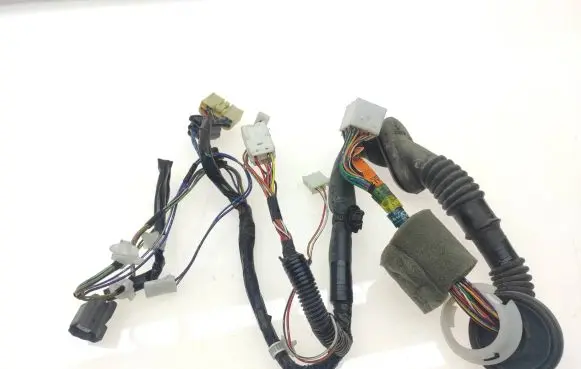 Subaru Outback Front door wiring loom 81820AG180