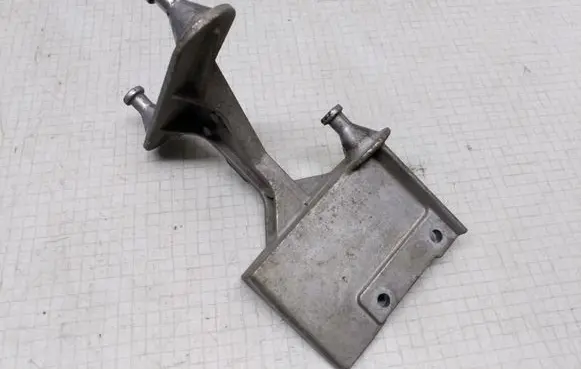 Mercedes-Benz C W203 ABS pump bracket A2034310240