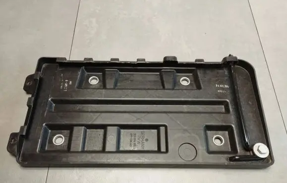 Volkswagen Phaeton Battery tray 3D0804869G