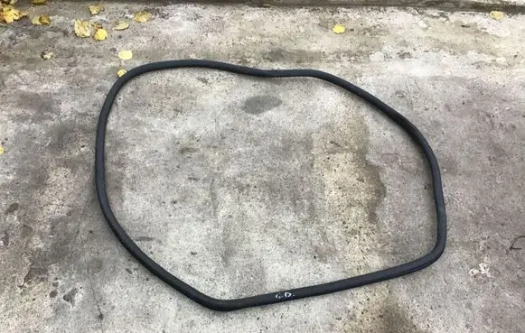 Jeep Cherokee Rubber seal rear door OEM