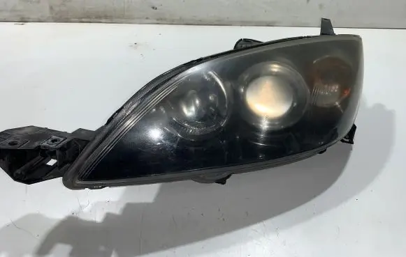 Mazda 3 I Headlight/headlamp P2951