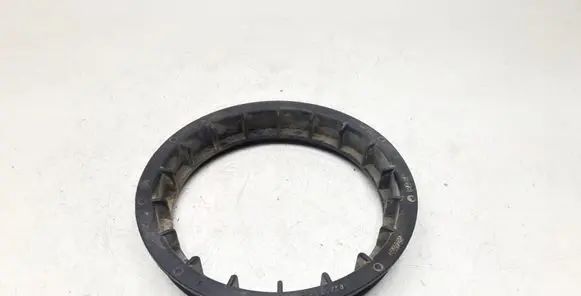 Volvo V70 In tank fuel pump screw locking ring/nut 8649739