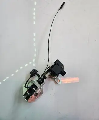 Volkswagen Touareg I Tailgate/trunk/boot lock/catch/latch 7L0827506E