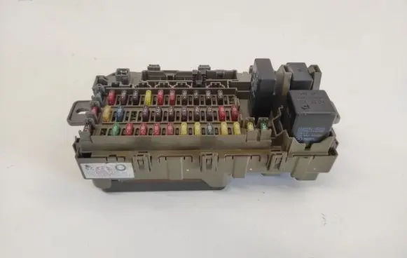 Honda CR-V Fuse module 3860S4G1