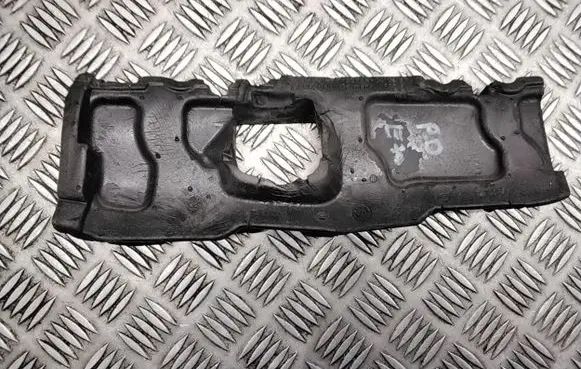 BMW X5 E70 Fender foam support/seal 7163146