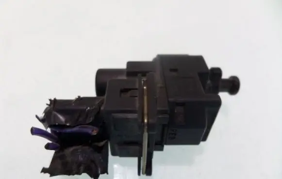 Ford Mondeo MK II Brake pedal sensor switch 89F6144896CA 93BB13480BC