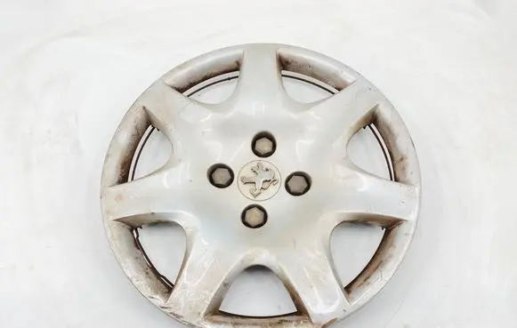 Peugeot 308 R15 wheel hub/cap/trim 9661956180 96814468