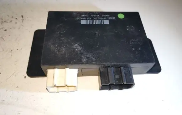 Volkswagen PASSAT B5 Comfort/convenience module 3B0959798
