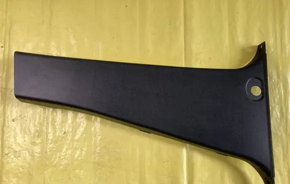 Mercedes-Benz B W245 (B) pillar trim (bottom) A1696920222