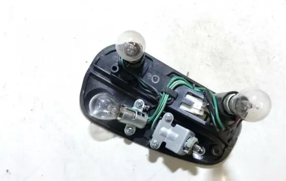 Mitsubishi Colt Tail light bulb cover holder 0431568