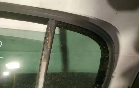 Opel Signum Rear vent window glass 