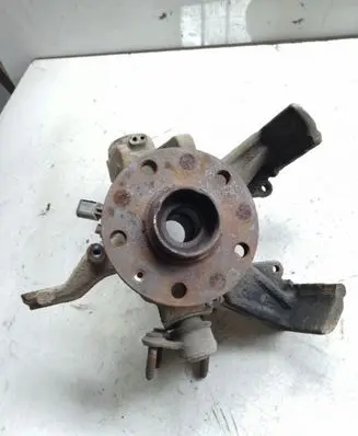 Volkswagen Golf VI Front wheel hub