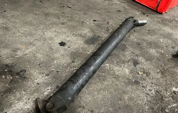 Nissan Pathfinder R51 Front prop shaft 