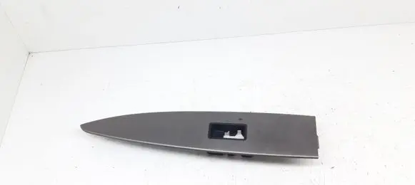 Toyota Avensis T270 Front door window switch trim 7423105220