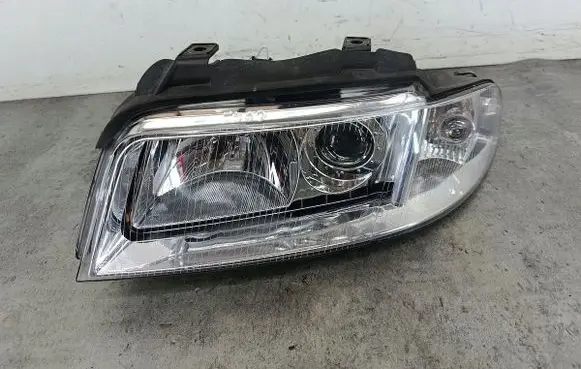 Audi A4 S4 B5 8D Headlight/headlamp 3411107L