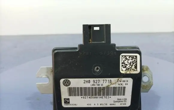 Volkswagen Amarok Other control units/modules 2H0927771B