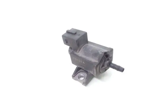 Toyota Avensis T250 Vacuum valve 258600R010